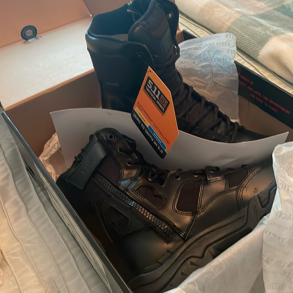 Mens 5.11 Tactical Boot waterproof size 10